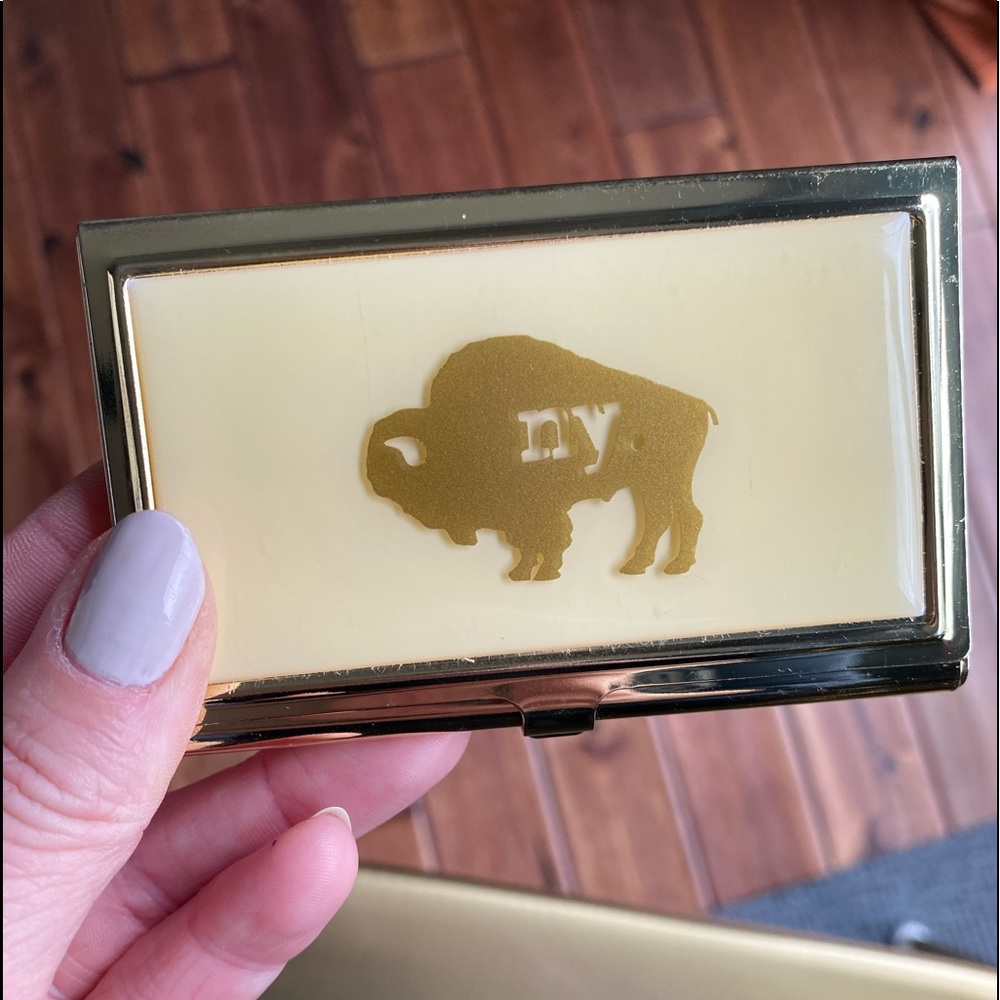 Gold card holder